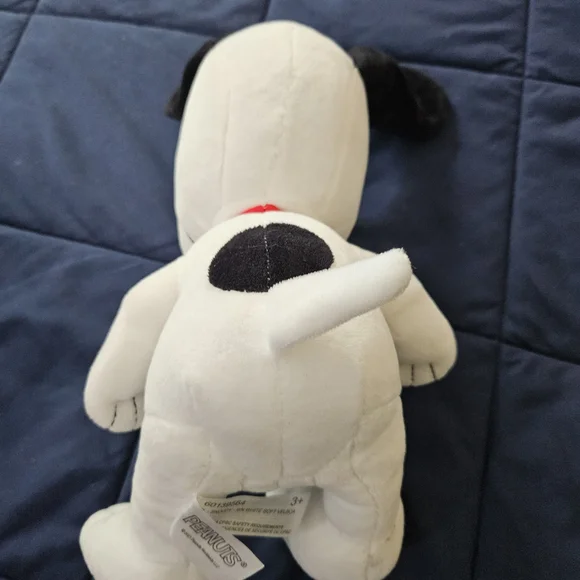 Peanuts Snoopy Plush Toy - White and Black - Picture 5 of 6